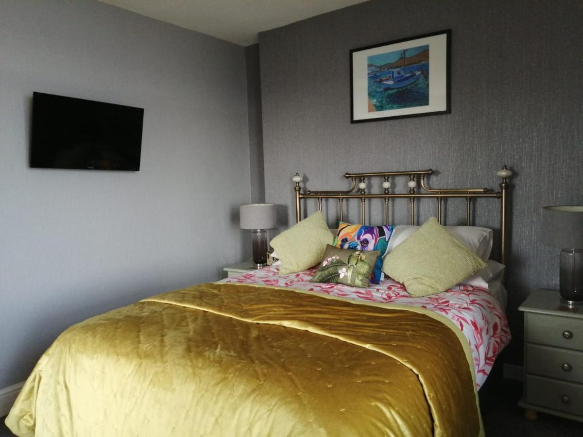 Craig-Y-Mor Hotel Крикийт Екстериор снимка