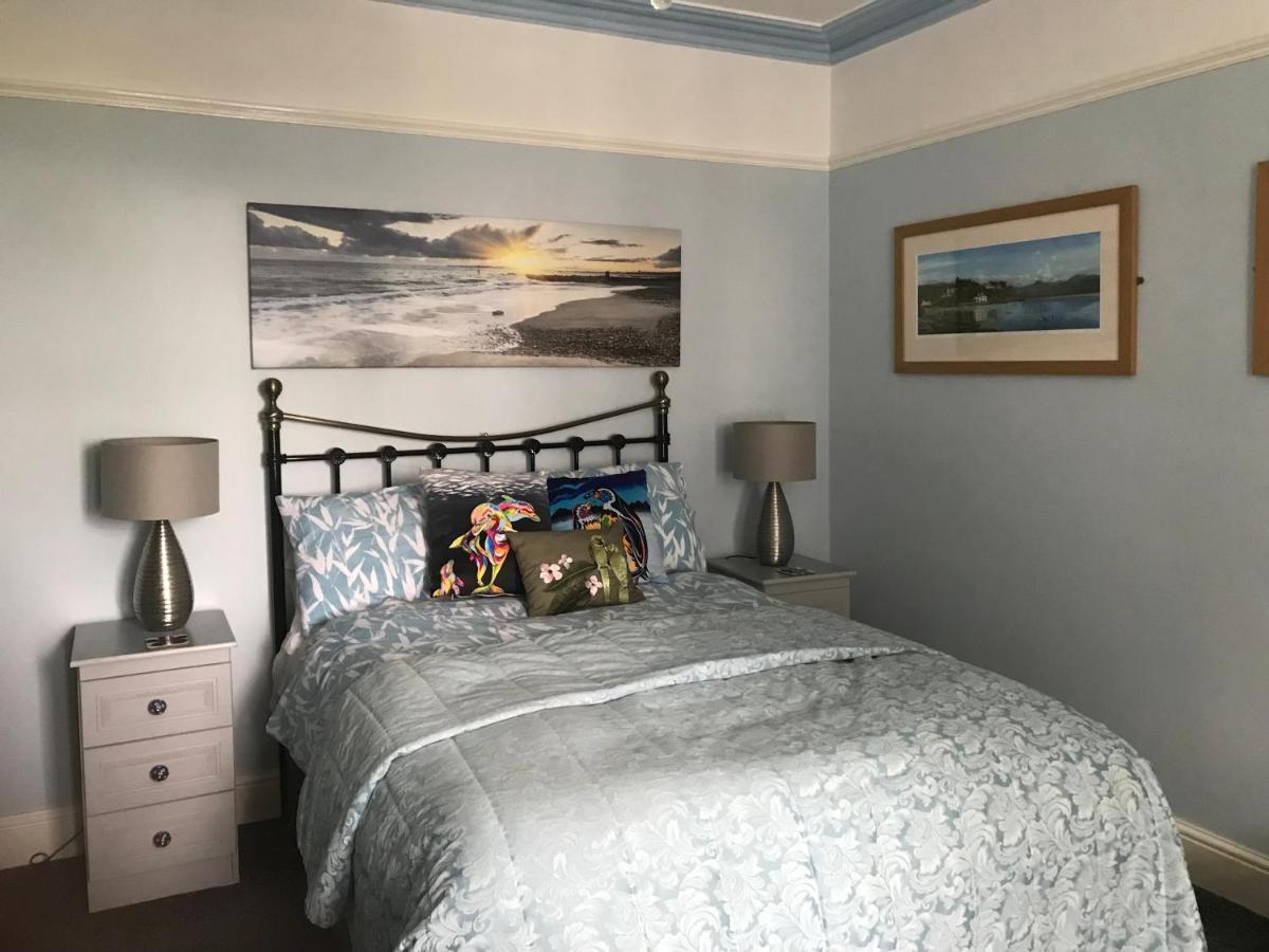 Craig-Y-Mor Hotel Крикийт Екстериор снимка