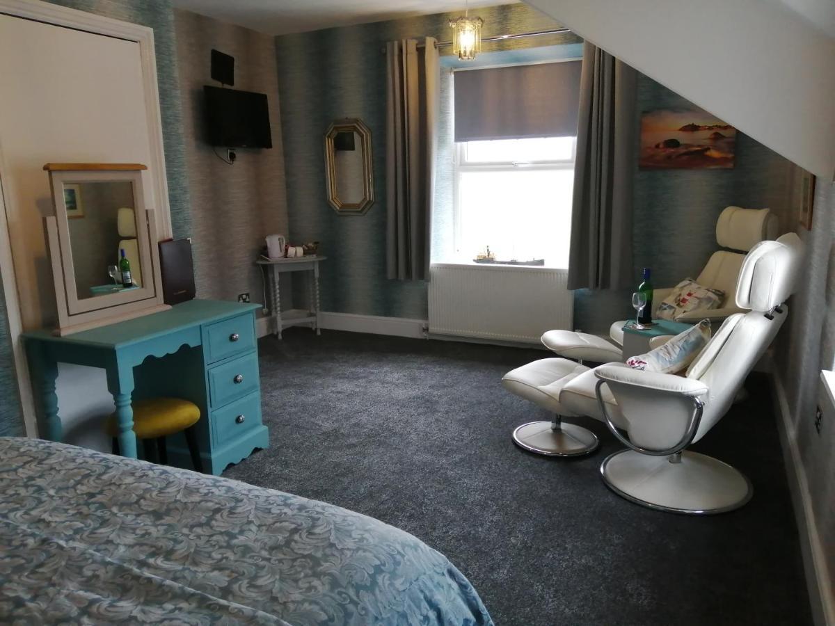 Craig-Y-Mor Hotel Крикийт Екстериор снимка